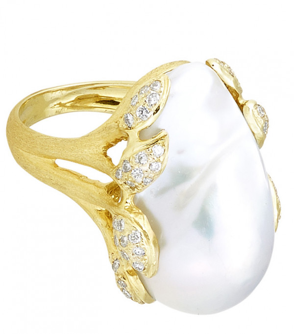 Large Baroque Pearl Ring with .67pts Diamonds and Florentine Texture - Del  Mare - Collections