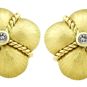 Clover Earring with Twisted Rope and .10pts Diamonds